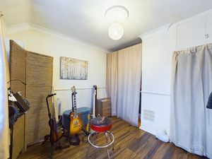 Photo 7- click for photo gallery